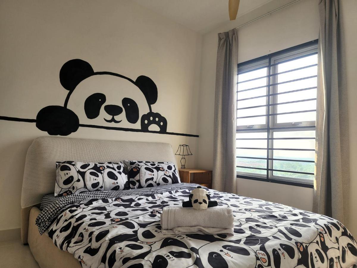 Netflix Panda House 3B2R Rimbayu Kota Kemuning With Atari Games Apartment Teluk Panglima Garang Exterior foto
