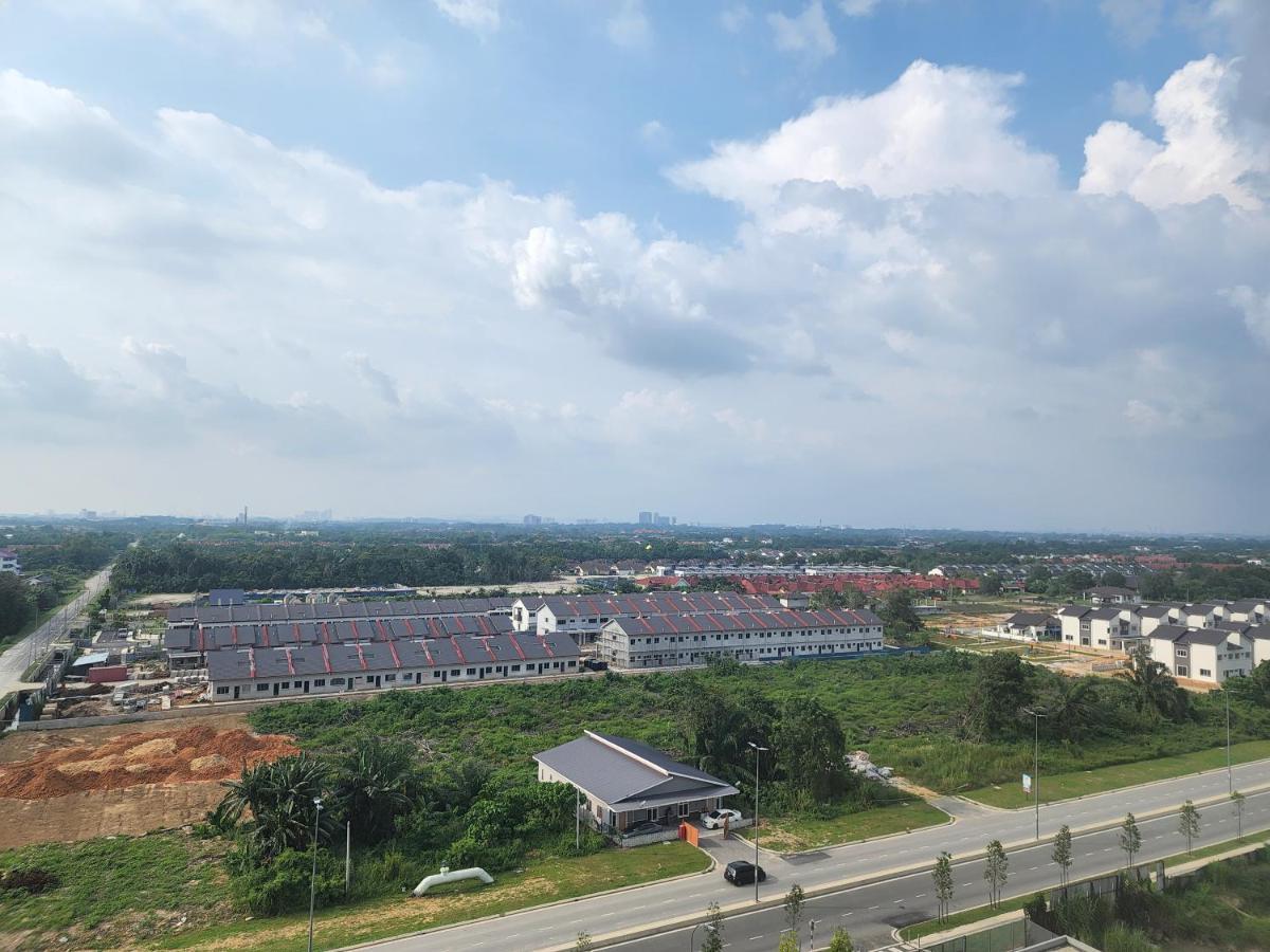 Netflix Panda House 3B2R Rimbayu Kota Kemuning With Atari Games Apartment Teluk Panglima Garang Exterior foto